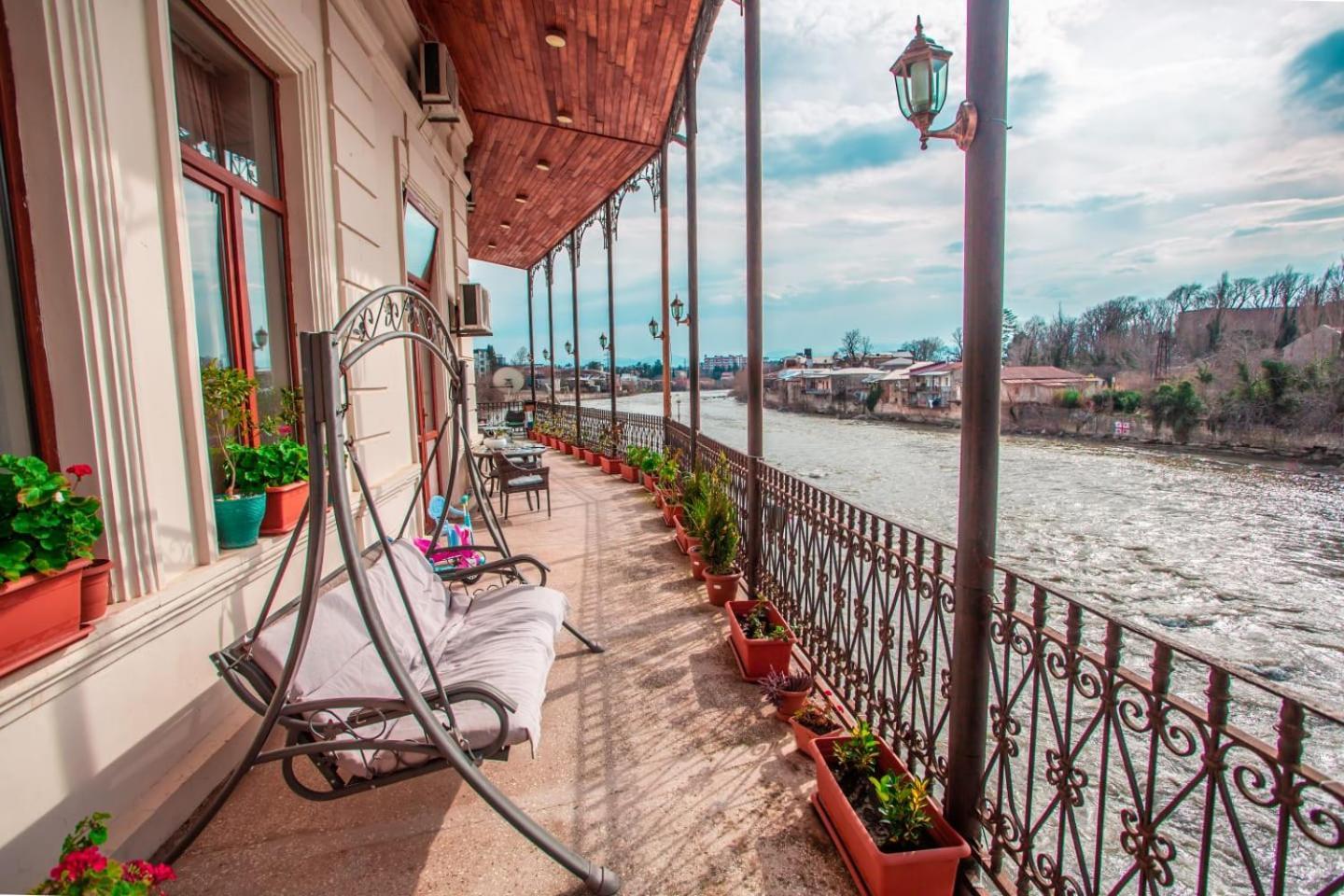 Guest House Sanapiro Koutaïssi Extérieur photo